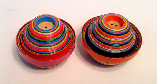 Multicolored salt and pepper shakers serpentina